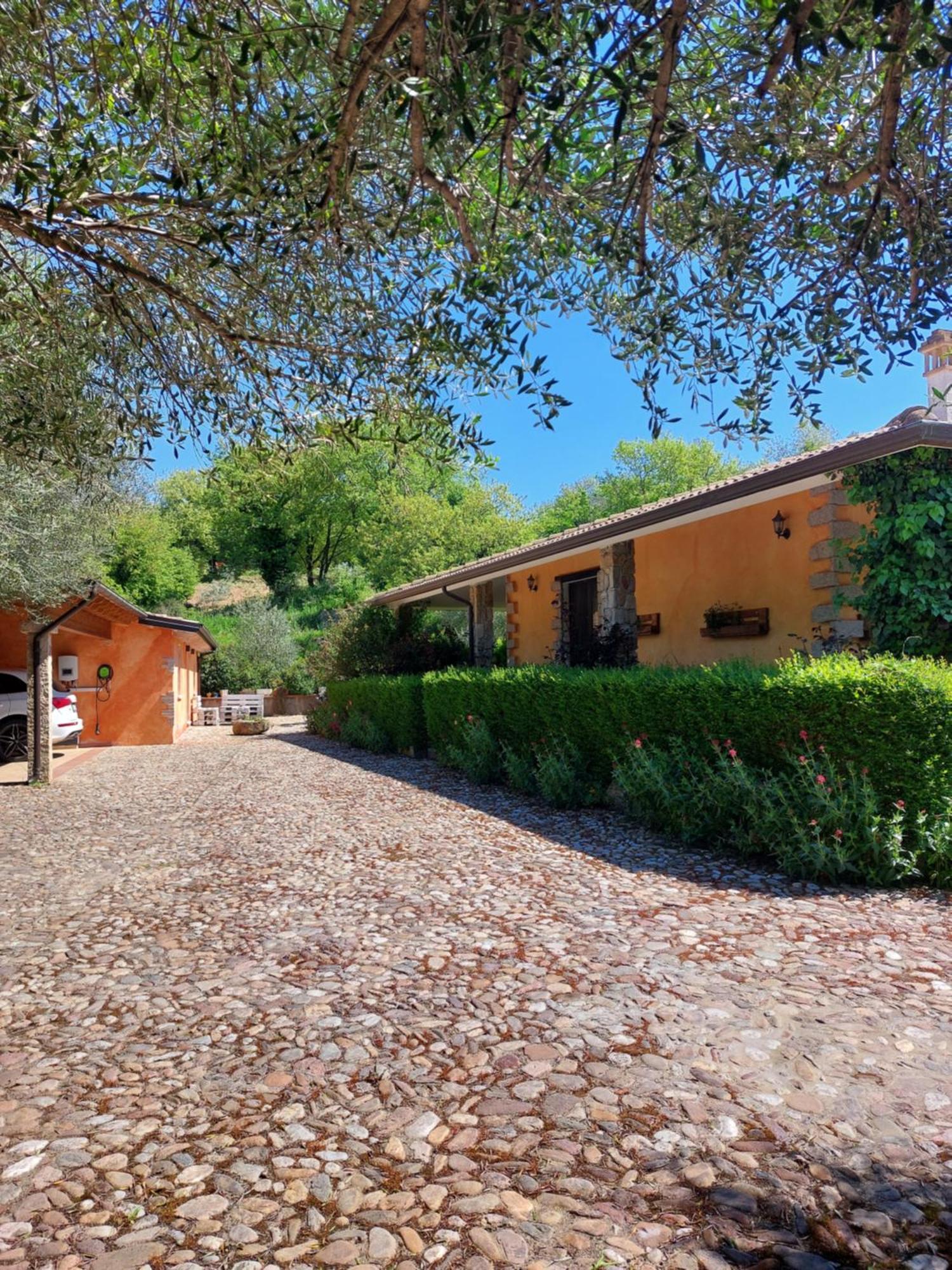 Casa Vacanza Centro Sardegna Sorgono Eksteriør billede